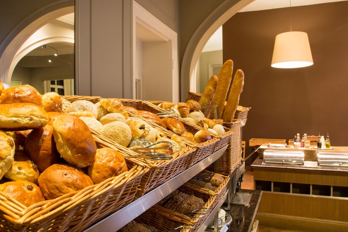 Imagen del bar/restaurante del Hotel Navarra Brugge. Foto 4