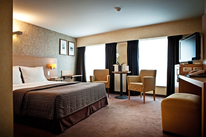 Imagen de la habitación del Hotel Navarra Brugge. Foto 11