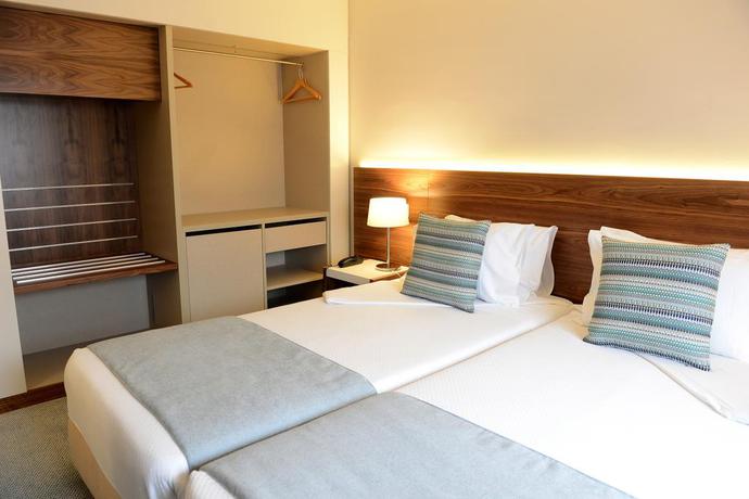 Imagen de la habitación del Hotel Navarras. Foto 7