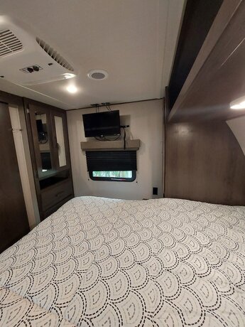 Imagen de la habitación del Hotel Navarre Beach Camping Resort. Foto 16