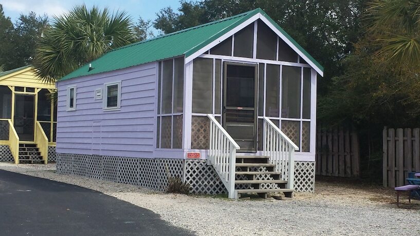 Imagen de la habitación del Hotel Navarre Beach Camping Resort. Foto 17