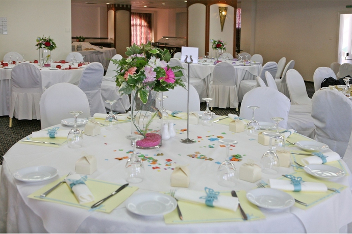 Imagen de los interiores del Hotel Navarria. Foto 10