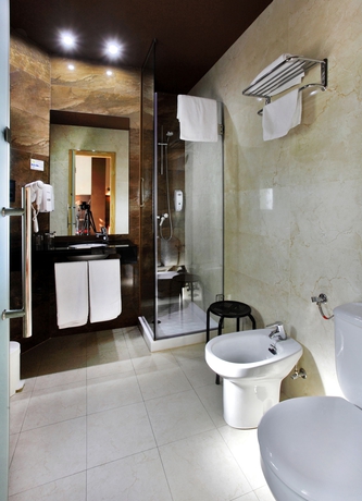 Imagen de la habitación del Hotel Navarro. Foto 8