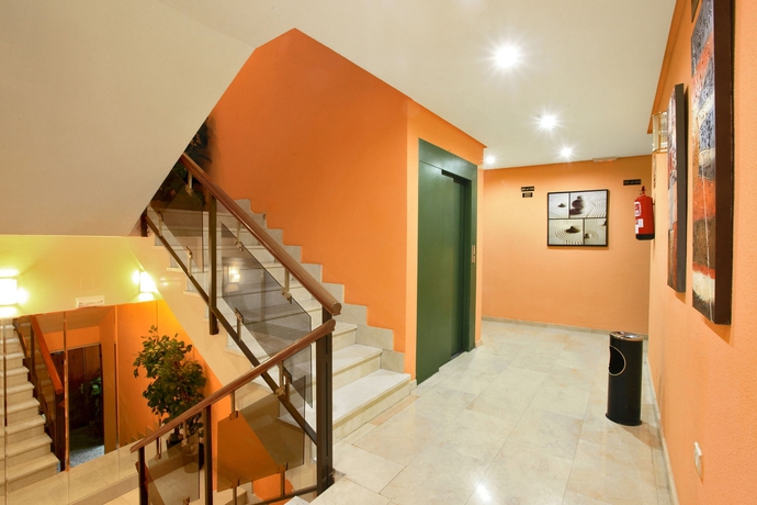 Imagen de los interiores del Hotel Navarro. Foto 15