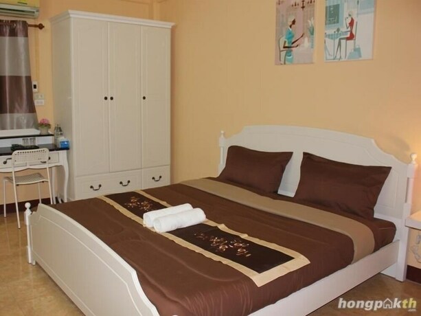 Imagen de la habitación del Hotel Navavilla. Foto 20