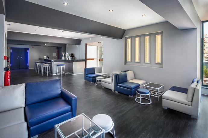 Imagen de los interiores del Hotel Navegadores. Foto 17