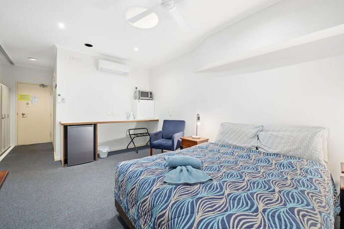 Imagen de la habitación del Hotel Navigators Motel. Foto 16
