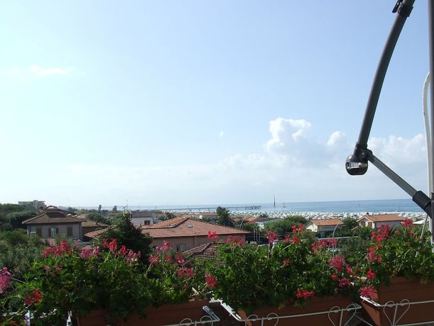 Imagen de los exteriores del Hotel Naviglio. Foto 9