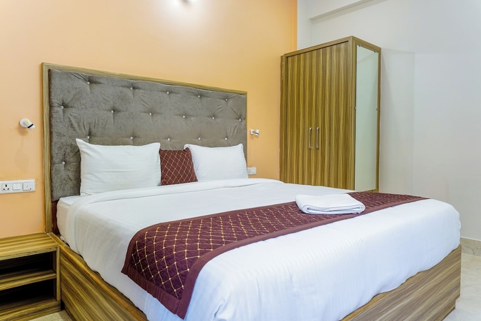 Imagen de la habitación del Hotel Navneeta Grand Hotel and Banquet Hall. Foto 6