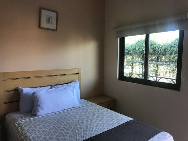 Imagen general del Hotel Navola Inn. Foto 3