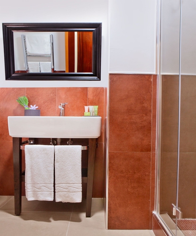 Imagen de la habitación del Hotel Navona Colors. Foto 3