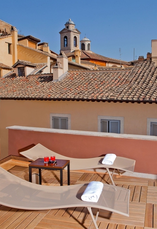 Imagen de los exteriores del Hotel Navona Colors, Plaza Navona. Foto 9