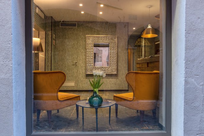 Imagen de los interiores del Hotel Navona Essence. Foto 19