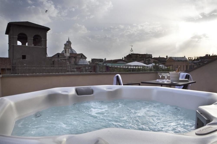 Imagen de la habitación del Hotel Navona Palace Luxury Inn. Foto 7