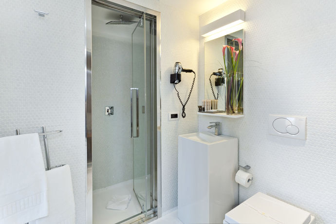 Imagen de la habitación del Hotel Navona Stay. Foto 6