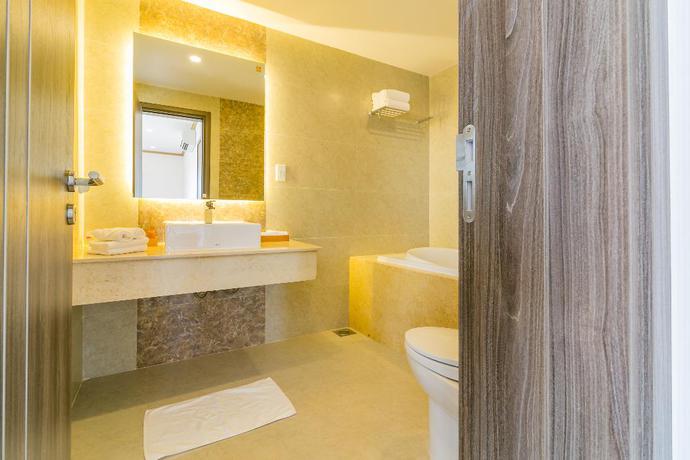 Imagen de la habitación del Hotel Navy Cam Ranh. Foto 8