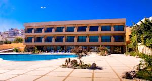 Imagen general del Hotel Navy Chalets Hurghada. Foto 1