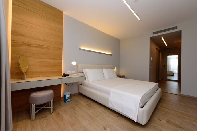 Imagen general del Hotel Navy, Uji i Ftohtë (Vlorë). Foto 1
