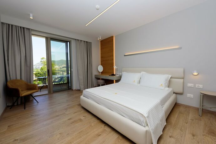 Imagen de la habitación del Hotel Navy, Uji i Ftoht&euml; (Vlor&euml;). Foto 16