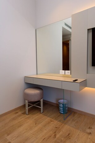 Imagen general del Hotel Navy, Uji i Ftoht&euml; (Vlor&euml;). Foto 9