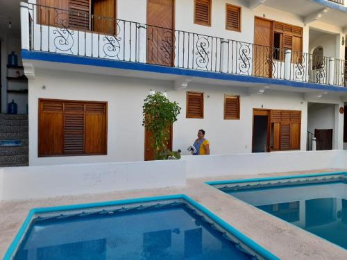 Imagen general del Hotel Naxhiely. Foto 15