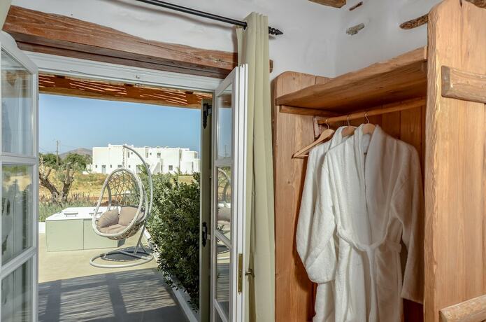 Imagen general del Hotel Naxos Finest and Villas. Foto 4