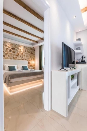 Imagen de la habitación del Hotel Naxos Grand Hotel. Foto 4