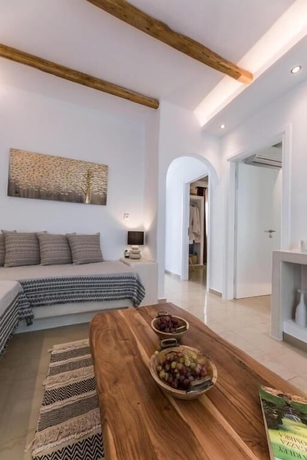 Imagen de la habitación del Hotel Naxos Grand Hotel. Foto 5