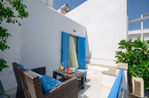 Imagen de la habitación del Hotel Naxos Poseidon. Foto 4