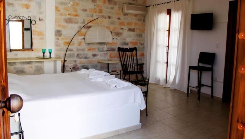 Imagen de la habitación del Hotel Naxos Summerland resort. Foto 17