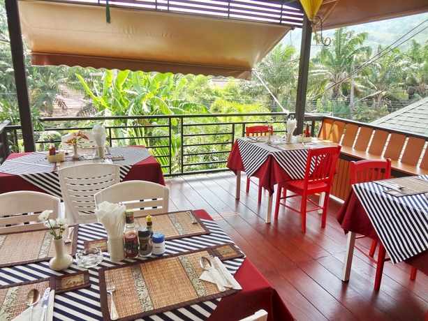 Imagen del bar/restaurante del Hotel Naya Paradise Retreat. Foto 4