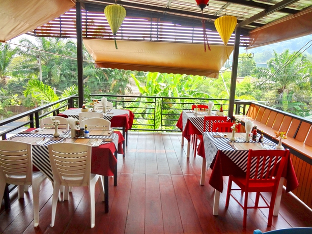 Imagen del bar/restaurante del Hotel Naya Paradise Retreat. Foto 5