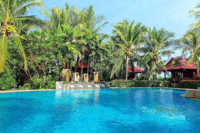 Imagen de la piscina del Hotel Naya Resort. Foto 17