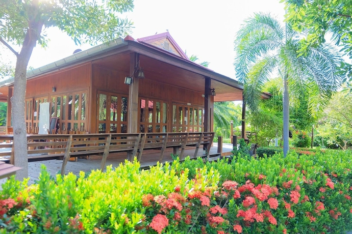 Imagen del bar/restaurante del Hotel Naya Resort. Foto 3