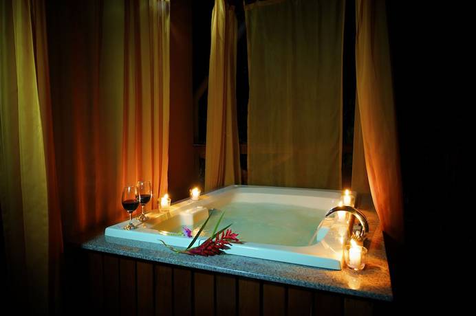 Imagen de la habitación del Hotel Nayara Gardens. Foto 15