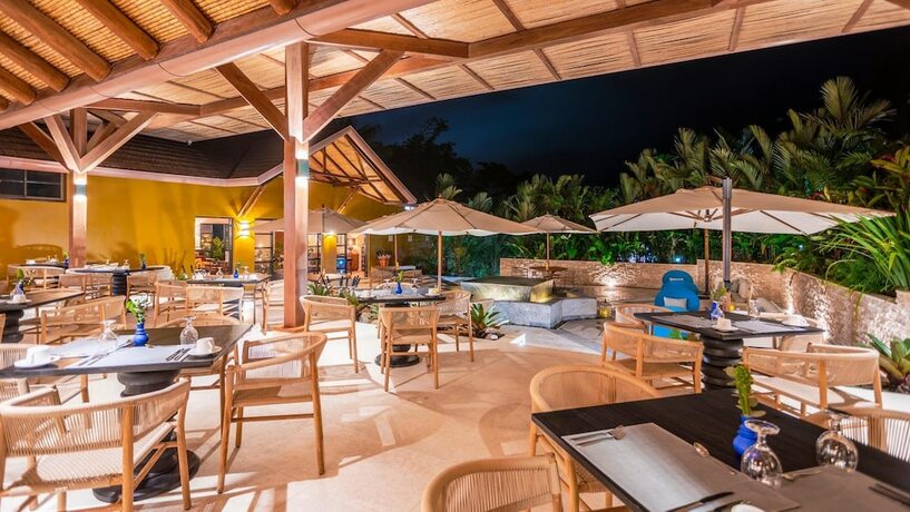 Imagen del bar/restaurante del Hotel Nayara Tented Camp. Foto 5