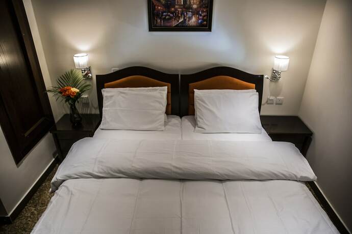 Imagen de la habitación del Hotel Naylover Suites. Foto 12