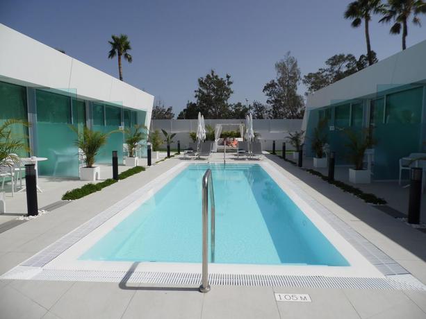 Imagen de la piscina del Hotel Nayra. Foto 12