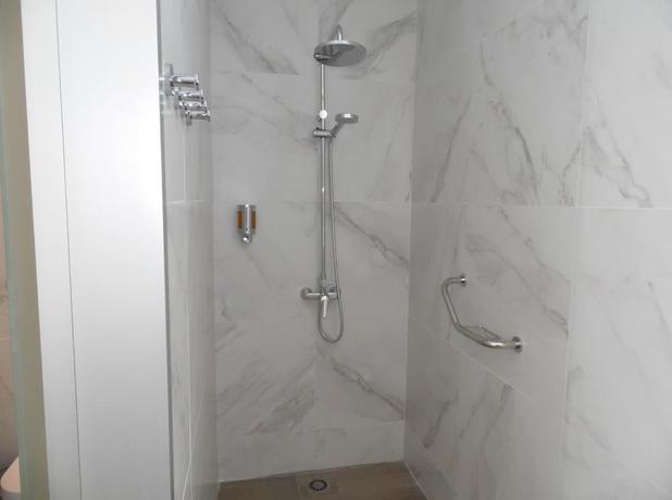 Imagen de la habitación del Hotel Nayra. Foto 6