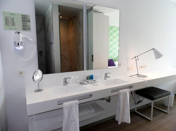 Imagen de la habitación del Hotel Nayra. Foto 10