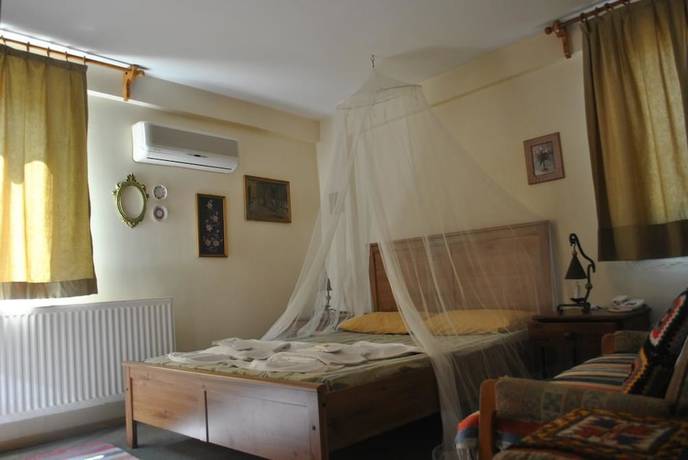 Imagen de la habitación del Hotel Naz. Foto 15