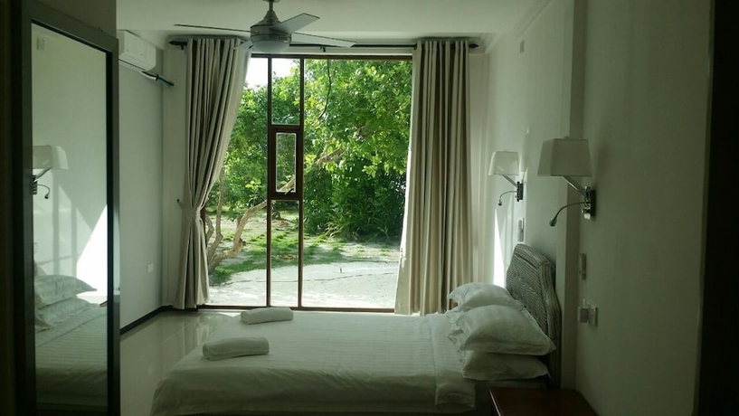 Imagen de la habitación del Hotel Nazaki Beach. Foto 11