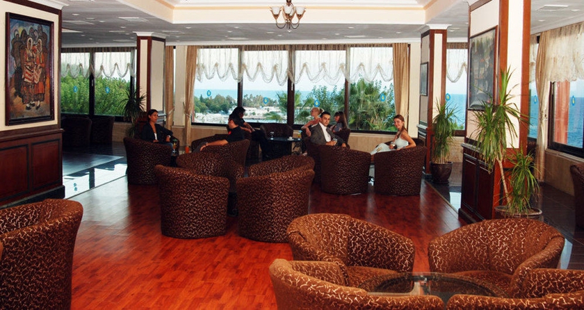 Imagen de los interiores del Hotel Nazar Beach City and Resort. Foto 5