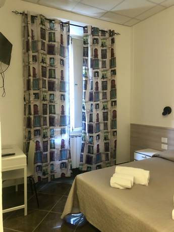 Imagen de la habitación del Hotel Nazionale, Florencia. Foto 13