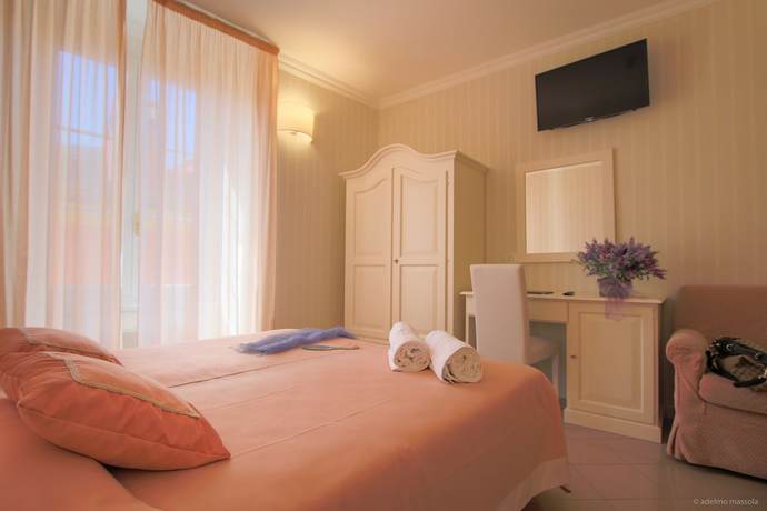 Imagen de la habitación del Hotel Nazionale, Levanto. Foto 7