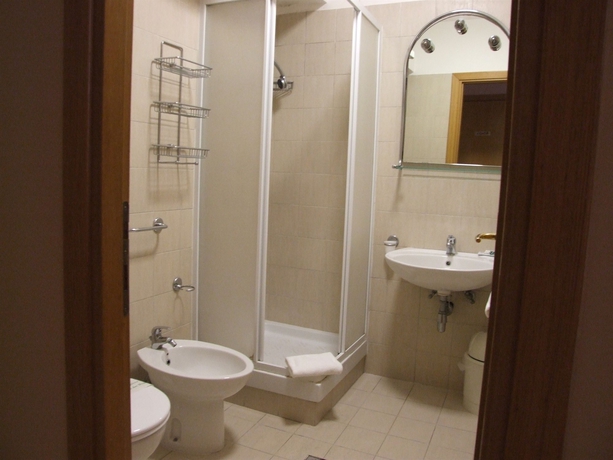 Imagen de la habitación del Hotel Nazionalrooms. Foto 4