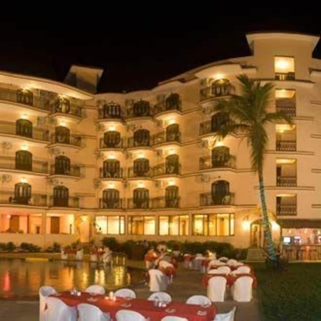 Imagen de los exteriores del Hotel Nazri Resort. Foto 15