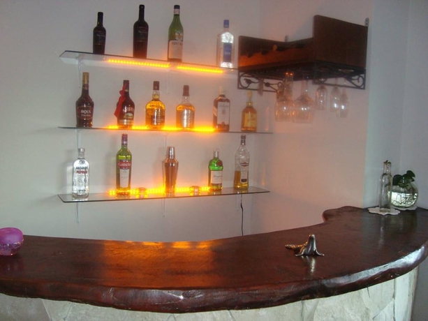 Imagen del bar/restaurante del Hotel Nbh Lacus Boutique. Foto 4