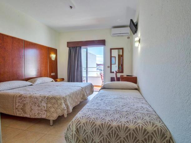 Imagen de la habitación del Hotel Nch Torremolinos. Foto 8