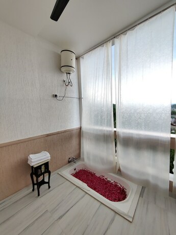 Imagen general del Hotel Nd Manor. Foto 2